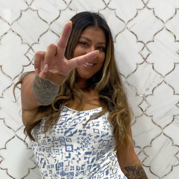 ❤️Meet your Seller 🙋 Mimi! - Picture 1 of 2